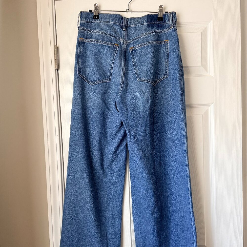 Abercrombie High Rise Wide Leg Jean - Medium Wash - Picture 3 of 7